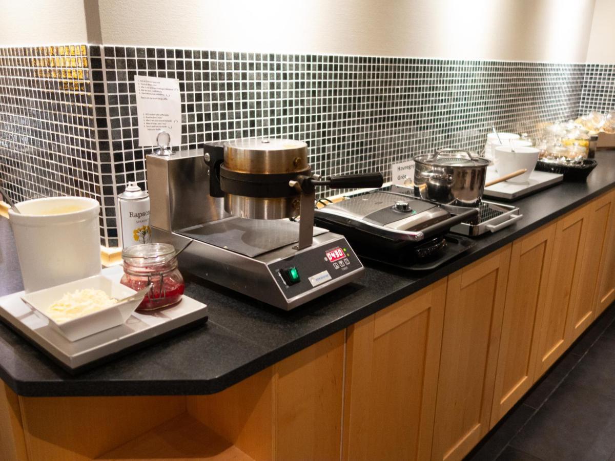 Hotell Toppen Storuman Ngoại thất bức ảnh